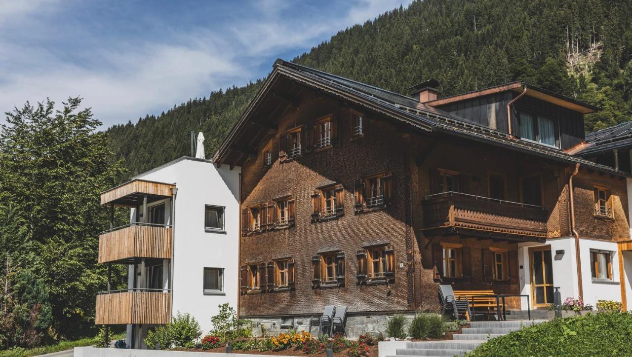 Tante Anna - Retreats Mit Weitblick Aparthotel Sankt Gallenkirch Exterior photo