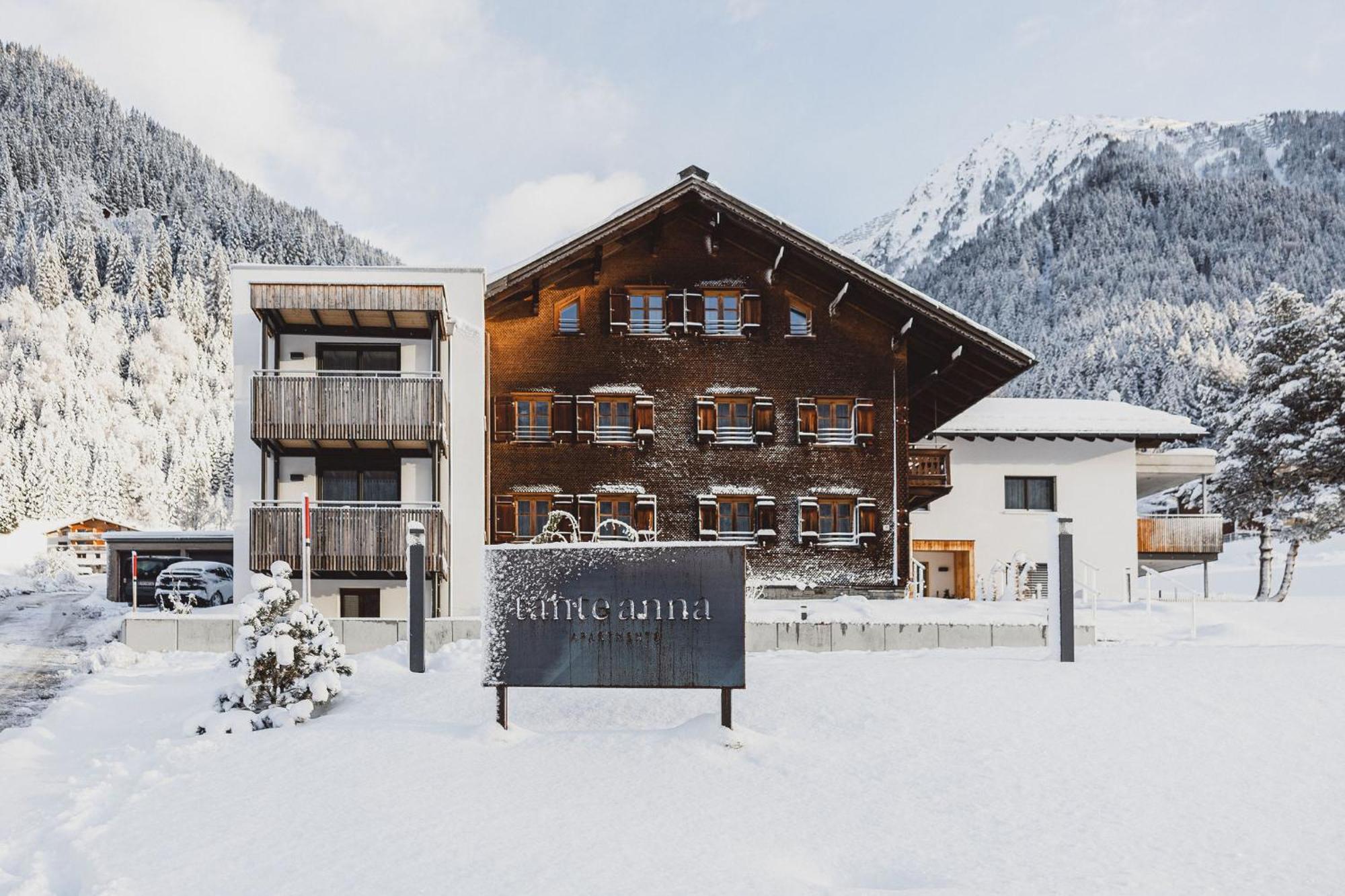 Tante Anna - Retreats Mit Weitblick Aparthotel Sankt Gallenkirch Exterior photo